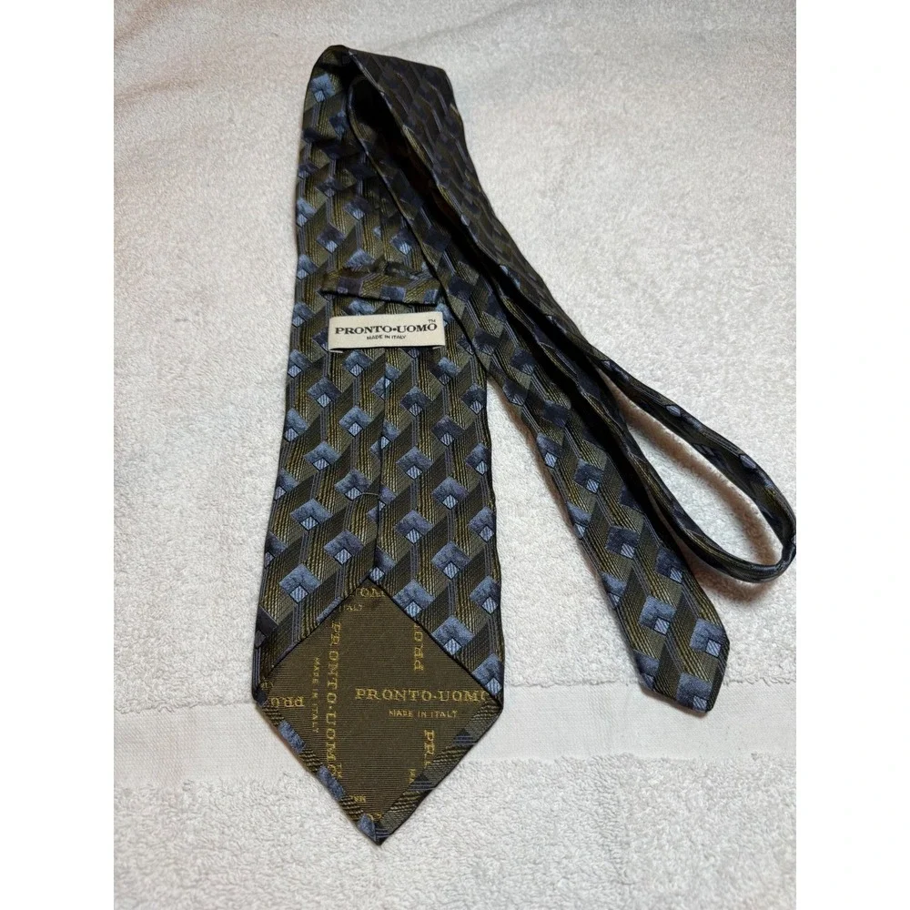 Pronto Uomo Mens Silk Tie Olive Green Blue Geometric Diamond Italy 4 Inch